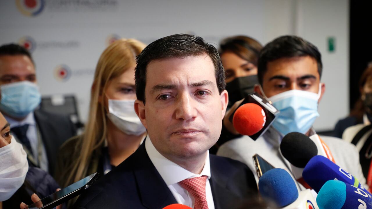 “Duele la patria”: Carlos Felipe Córdoba se pronuncia con contundencia ante la crisis de seguridad y la muerte de miembros de la fuerza pública