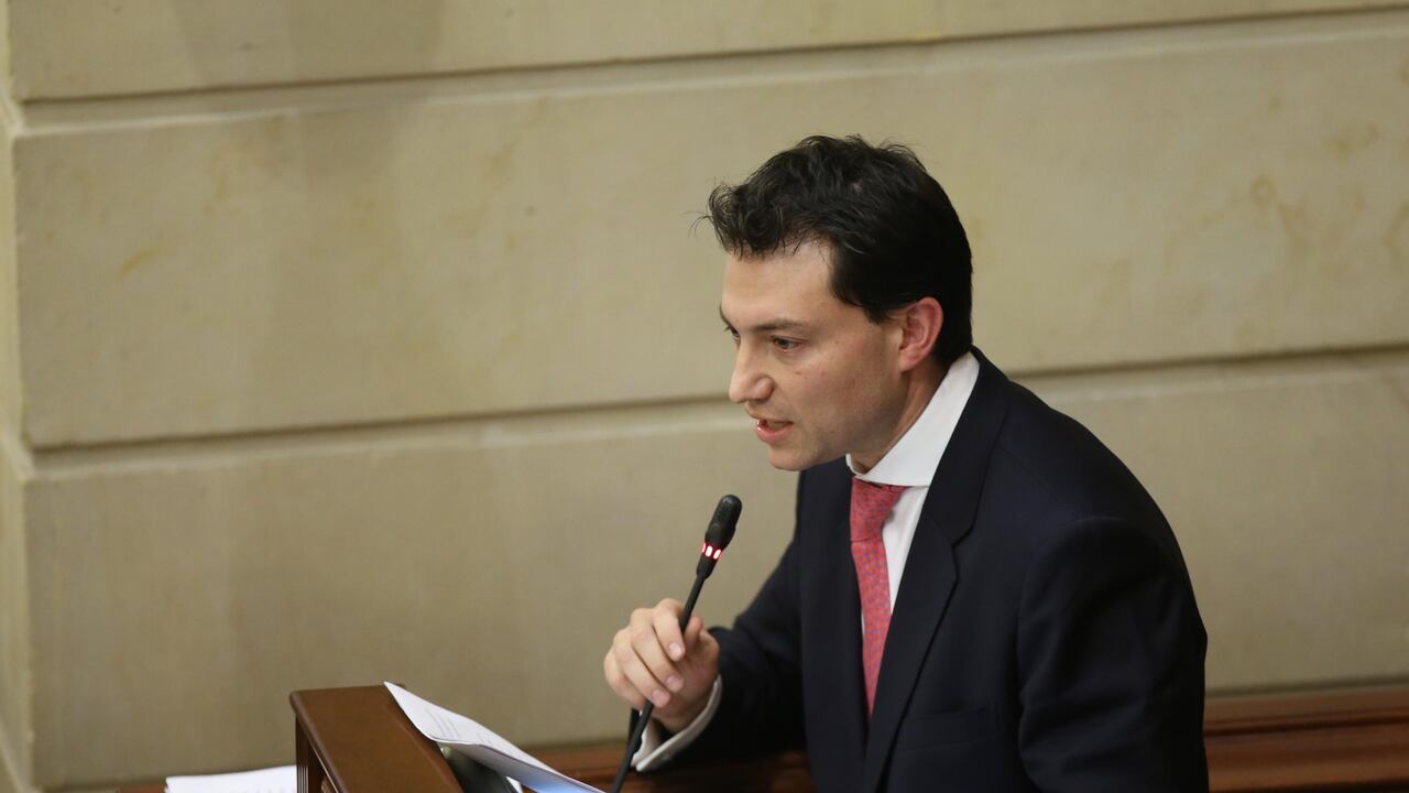 Córdoba le recuerda a Petro su papel como presidente: “La calle no reemplaza al Congreso”